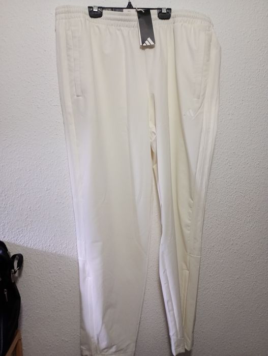 Trening adidas original ,nou xxxl