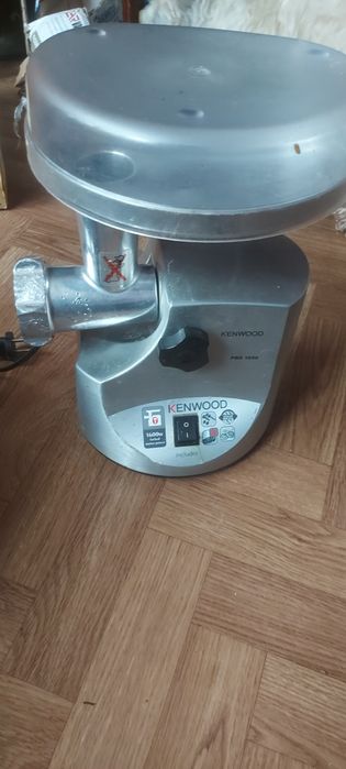 Electrocasnice de bucătărie funcționale cu accesorii