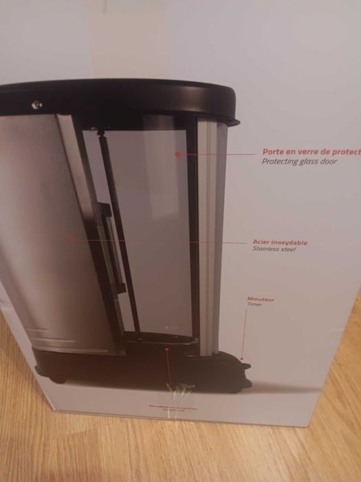 Rotisor vertical Domoclip DOM323, nou, sigilat, frigarui incluse.