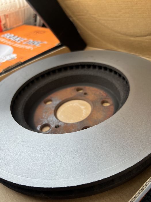 Тормозный диск камри 50 проточенные