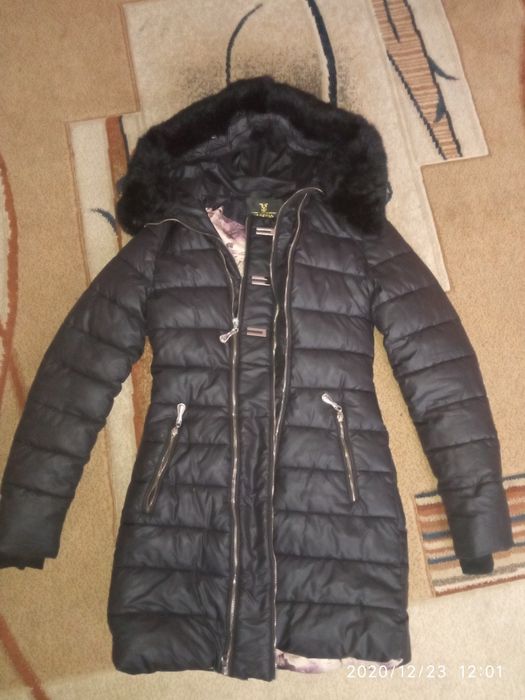 Продам зимнюю куртку