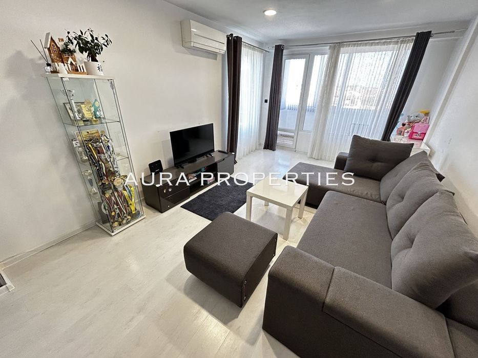 Продава се Двустаен апартамент в Разград, Орел - 78 кв.м за 1079 €/кв.м - Снимка #2