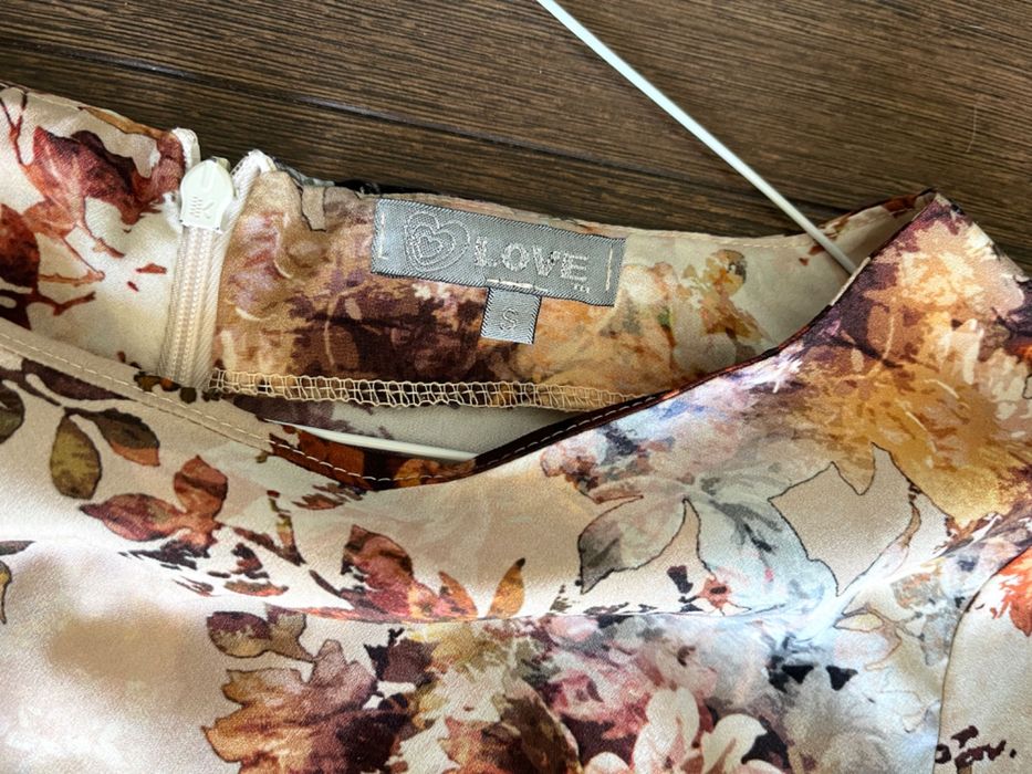 Salopeta LOVE scurta cu imprimeu frunze