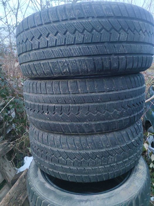 Продавам зимни гуми 7бр  225 45 17