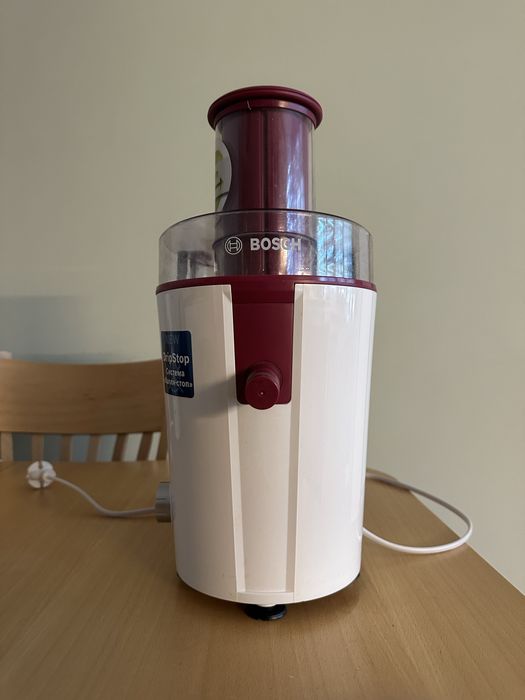 Центрофуга Bosch VitaJuice 2 MES25A0 сокоизстисквачка за цели плодовe