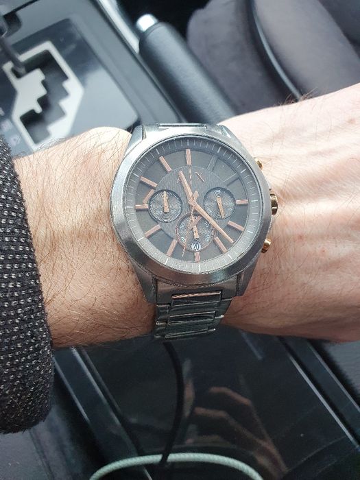 Часы Armani оригинальные продам