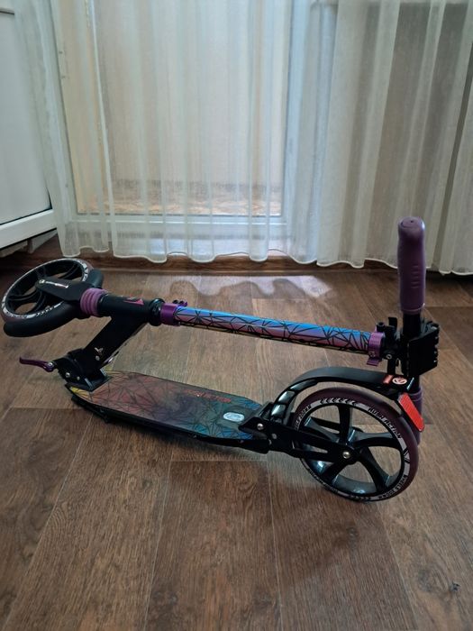 Продам детский самокат