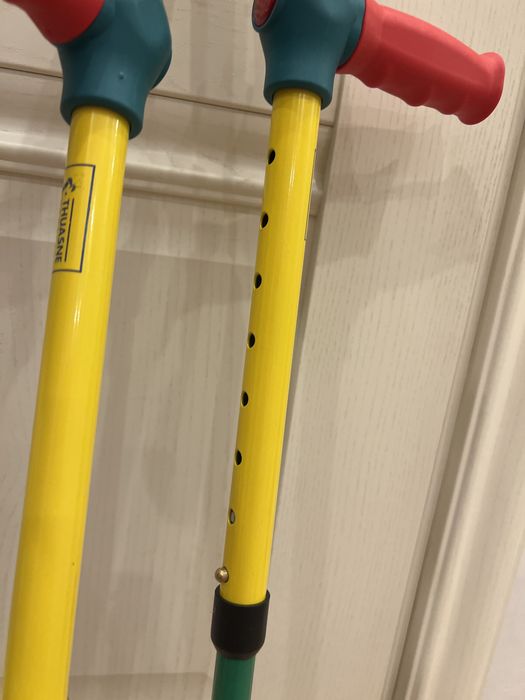 Продам Костыли детские: 20 000 тг. - Костыли Алматы на Olx