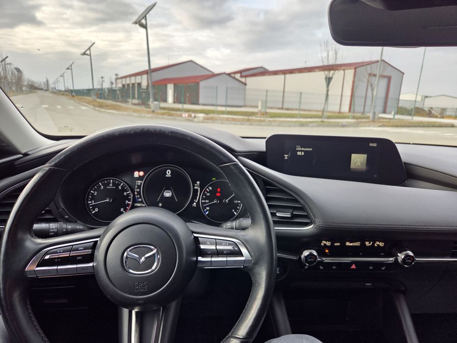 Vând Mazda 3 2020 2.0 benzină SKYACTIV-X