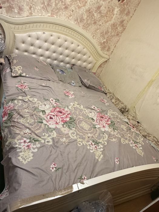 Продам  двух спальнии гарнитур