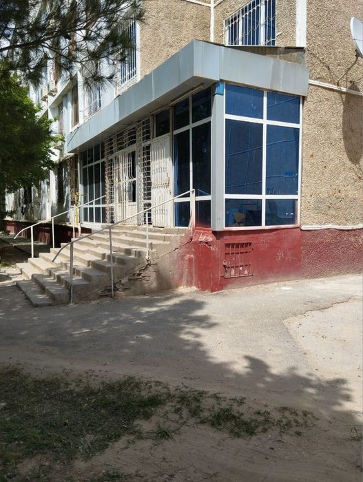 Квартира 4 хоналик, под оффис килиб ишлатса булади