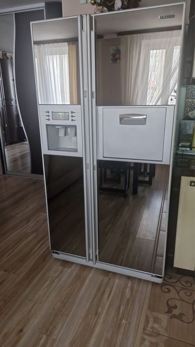 Холодильник двухдверный самсунг