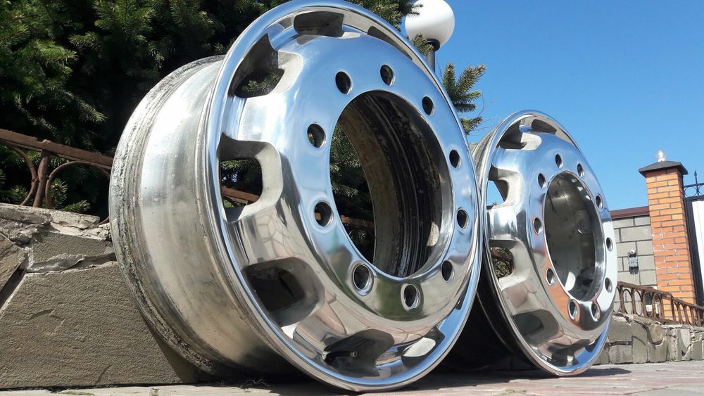 Продажа грузовых дисков и шин