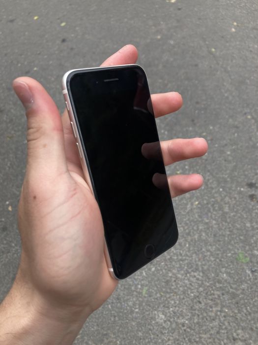 Iphone se 2022 64gb 100 yomkst