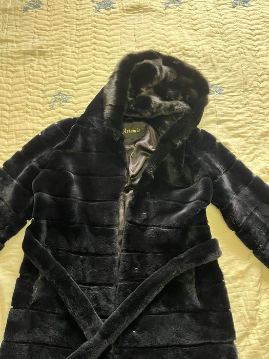 Шуба из бобра, норковый воротник