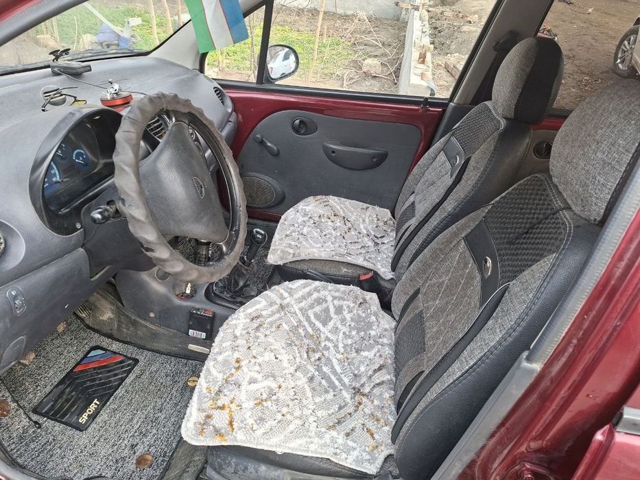 Matiz aftomobili sotiladi