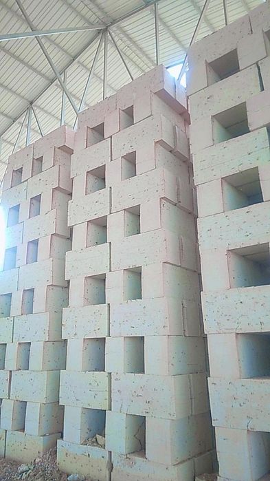 Pishgan gʻisht  hom gʻisht