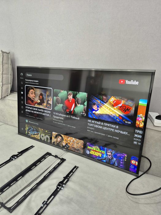 123СМ LG Smart TV Wi-Fi +кронштейн