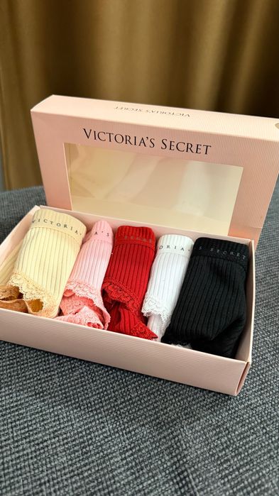 VICTORIA`S SECRET -Комплект 5 прашки бикини, L,М,S