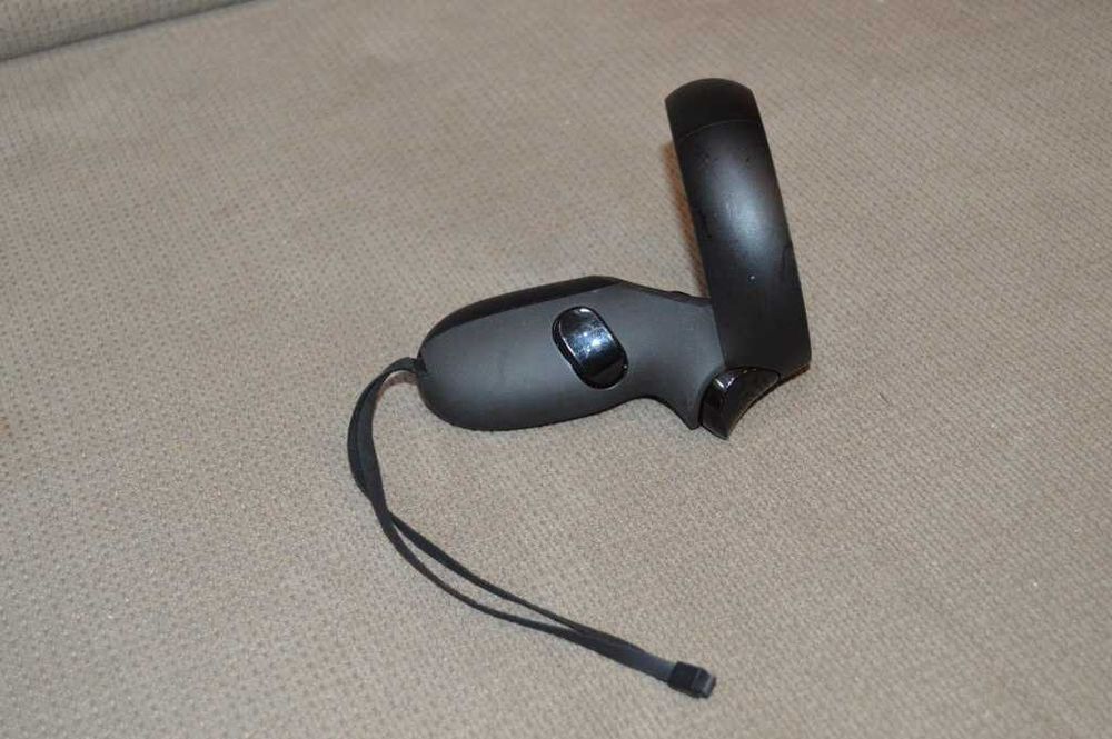 Oculus Quest 1 M1-BL (Oculus Rift S) VR Touch Controller - stanga