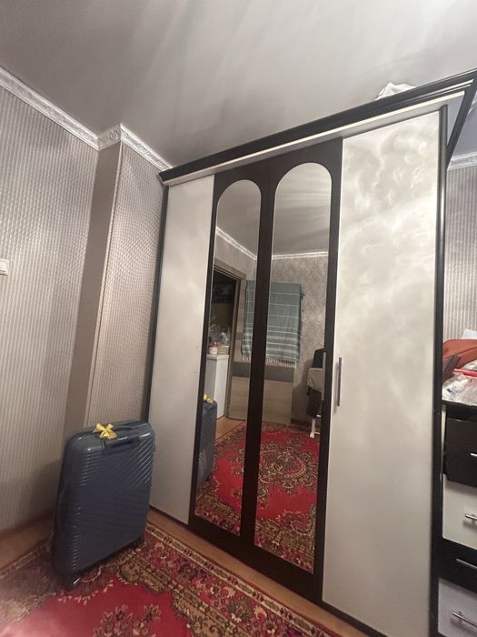 Продам спальний гарнитур