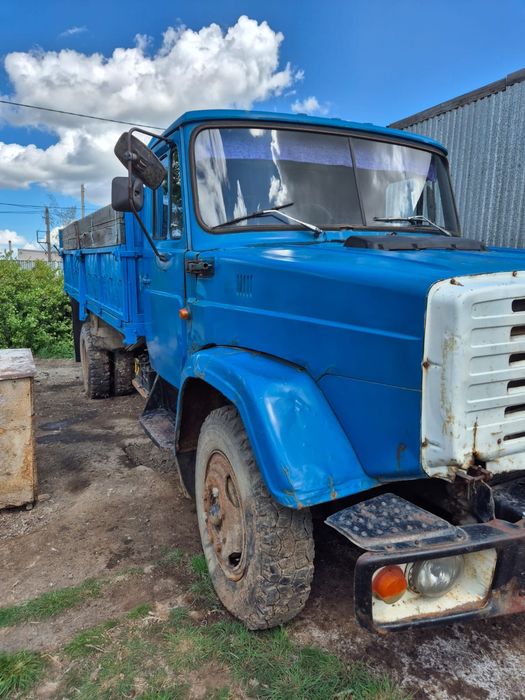 Грузовик бортовой