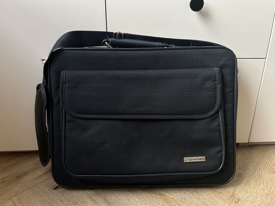 Вместительная сумка для ноутбука/документов