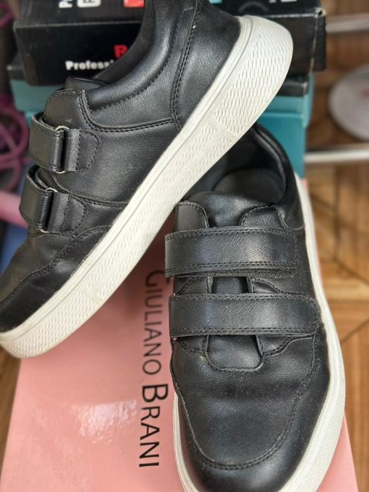 Продам женские  кеды