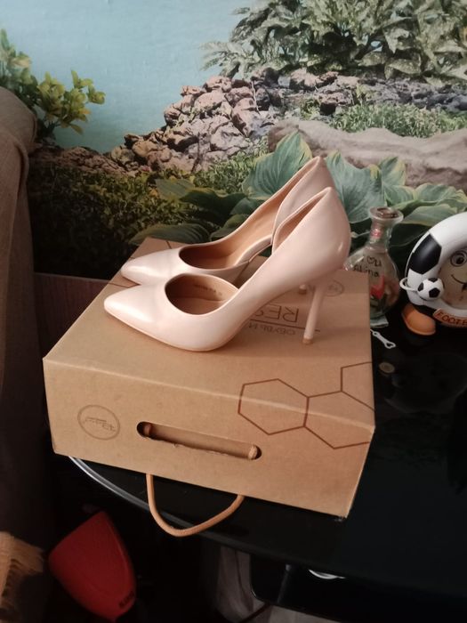 Продам туфли, ботики натуральная кожа