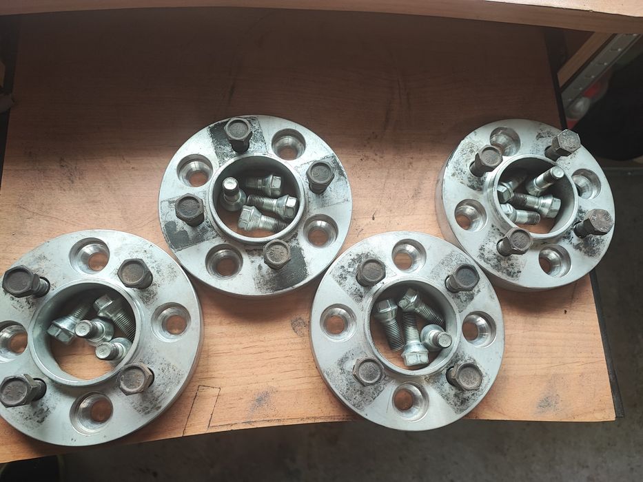 преходни фланци с болтове