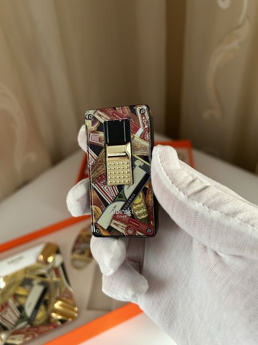 Луксозен подаръчен комплект за пури – пепелник, запалка и резачка