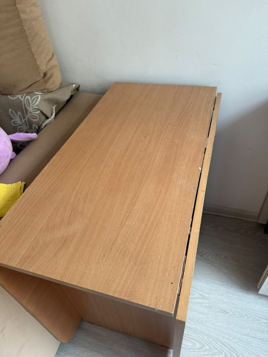 Продам книжка стол