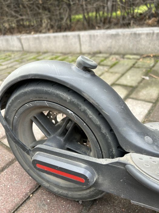 Продам  электросамокат xiaomi 1s