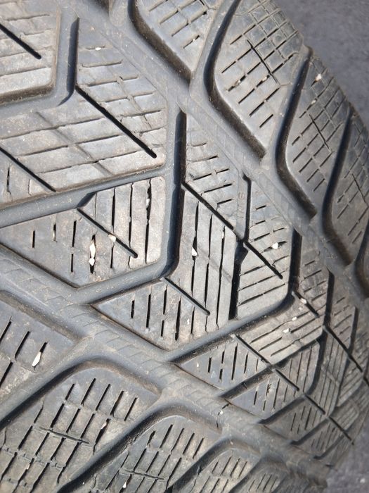 Yokohama 225/60/18 pirelli 235/55/19