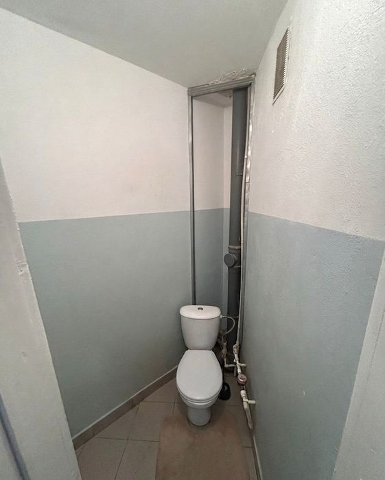 Продам 2хком квартиру район Береке.