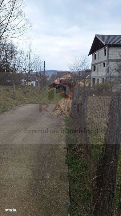 Teren intravilan de vânzare 650 mp Curtea de Argeș Central