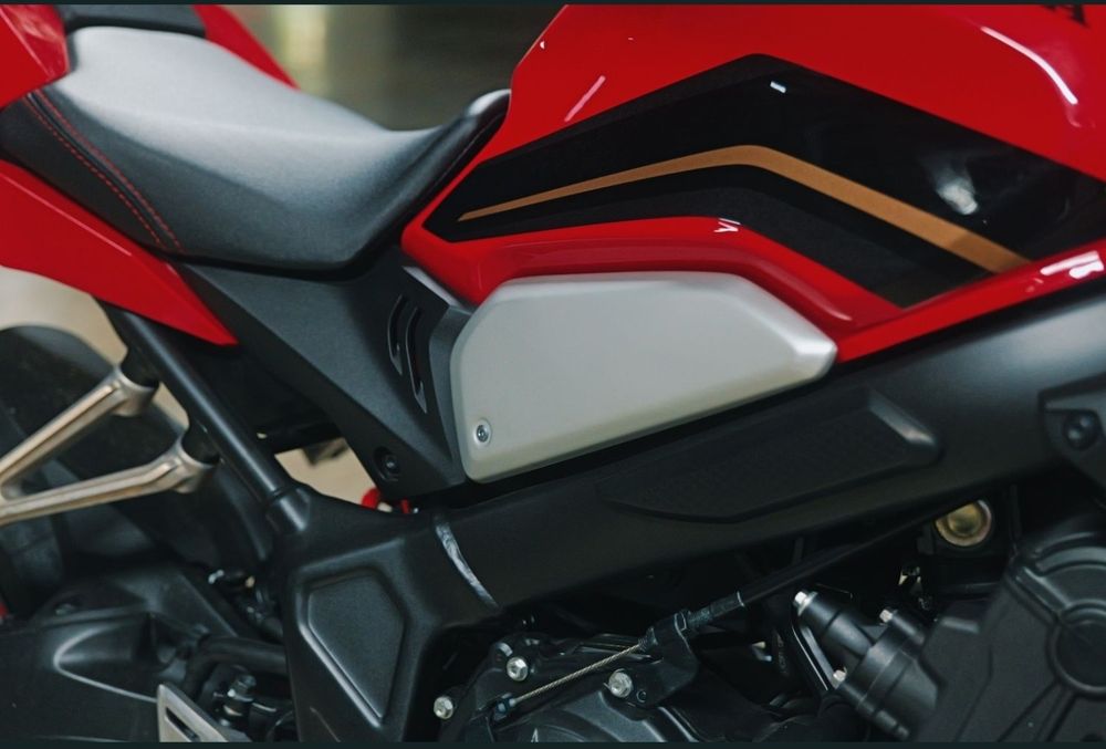 Honda  CBR 650R 2023