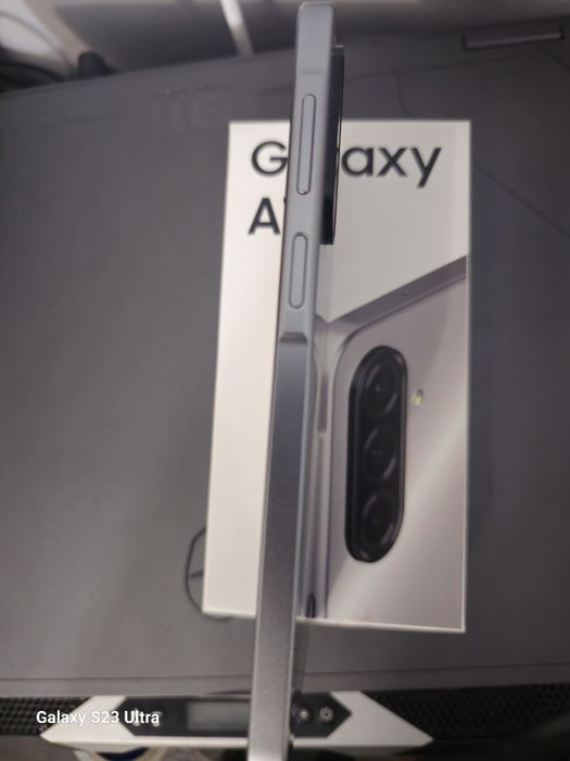 Продам Samsung A17