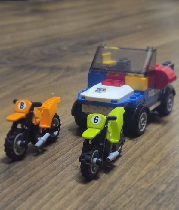 Lego+manuale, pentru dezvoltarea imaginației