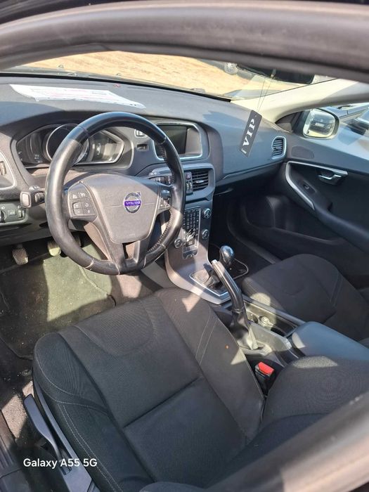 Volvo V40 Volvo V40,an 2013, 1,6 D Euro 5 adusa din Italia, cut manuala.
