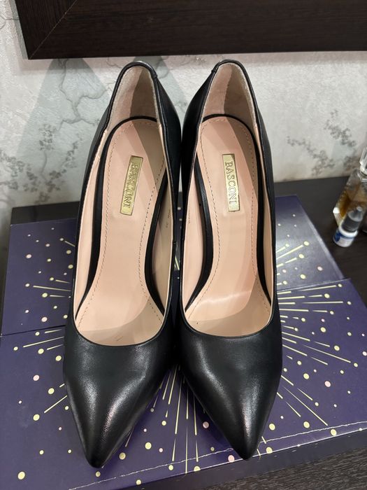 Туфли от бренда Basconi