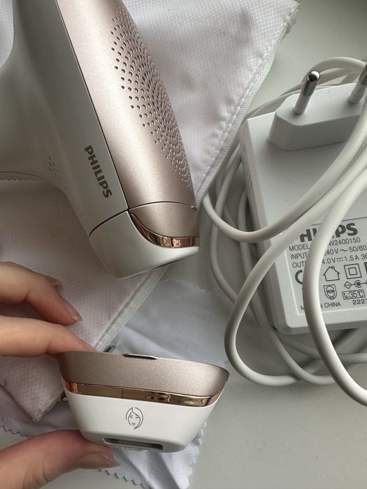 Фотоепилатор Philips Lumea