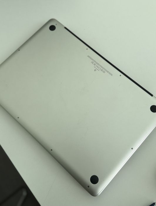Продам в MacBook Pro 2011 год, диагонал 15 дюймов