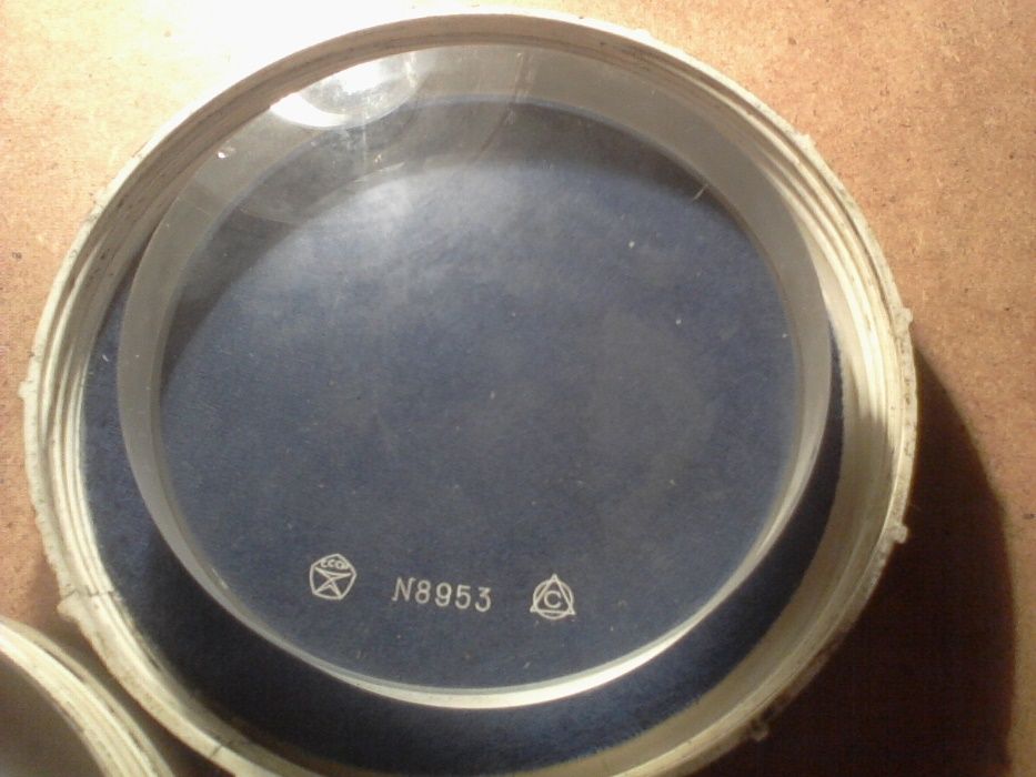 метрический стеклянный диск