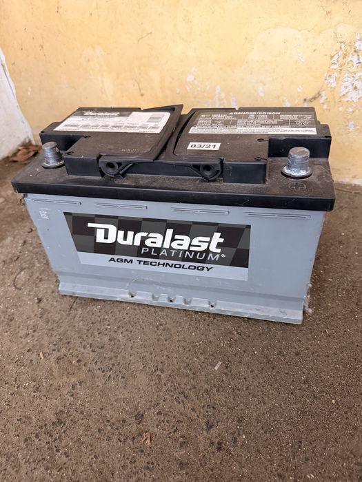 Акумулатор Duralast Platinum AGM