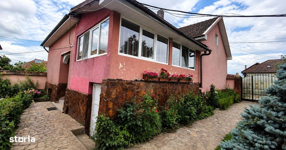 Lunca, Bihor - Casa cu garaj - 153 mp si anexe + Teren 1.931 mp