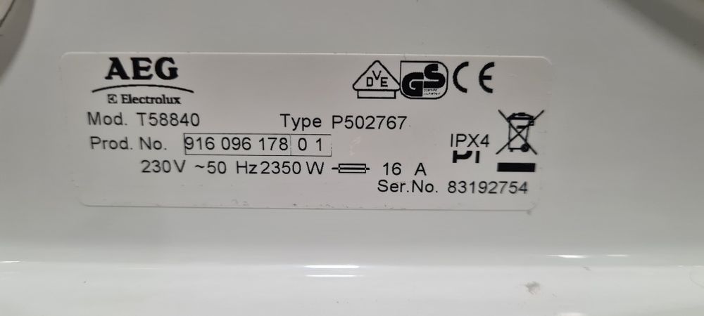 Сушилня с нагревател AEG 7кг