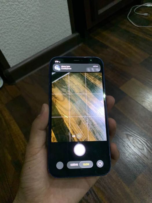 Iphone 12 64 gb holati yaxshi ekran radnoy batareka ham radnoy