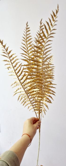 Золотые ветки декор