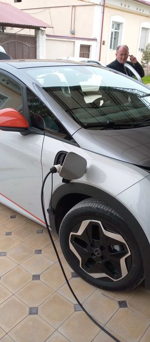 Установка зарядное устройство для электромобиль.Электрик.220/380